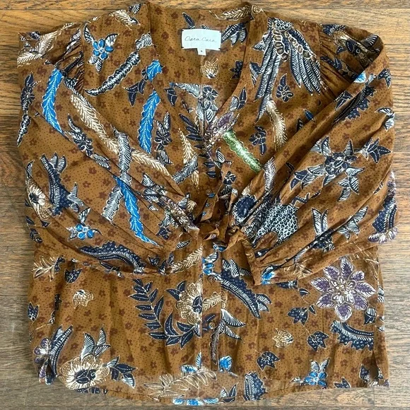 Cara Cara win top. Size small. New without tags. - Picture 9 of 11